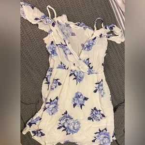 Blu Pepper blue and white flower printed dress